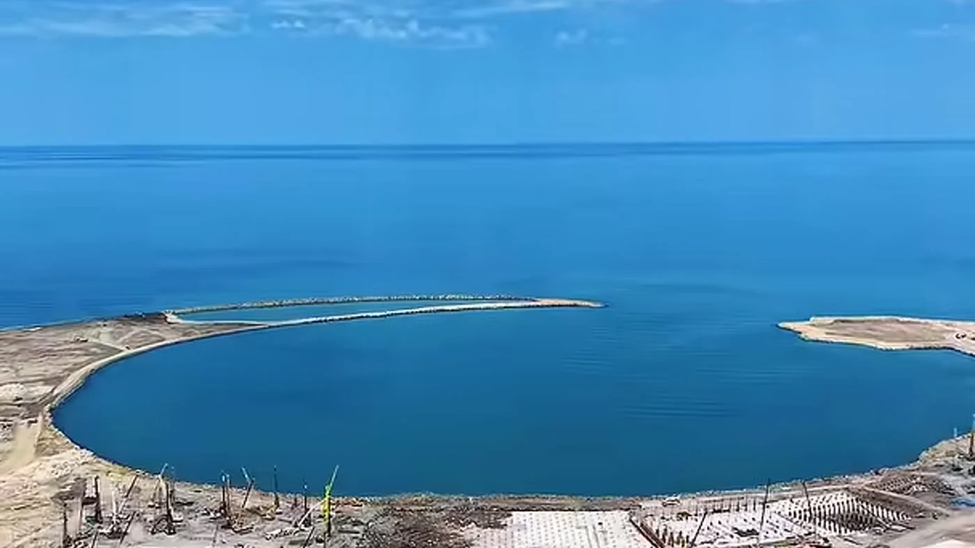 Участок Monaco Residence у острова Halfmoon
